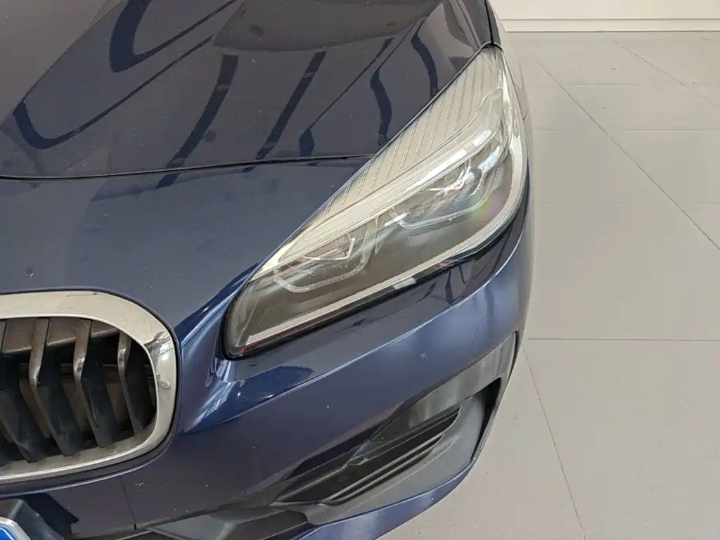 BMW 2 Series Active Tourer — фото 23