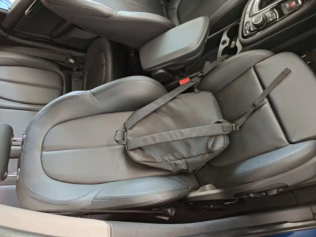 BMW 2 Series Active Tourer — фото 24