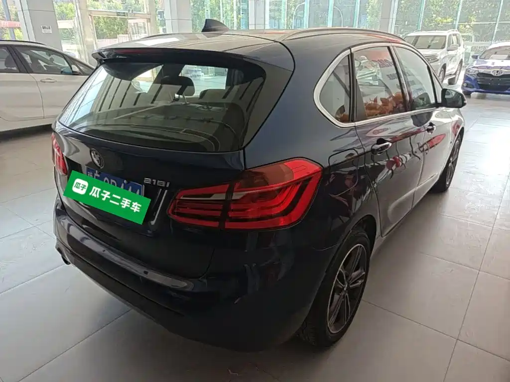 BMW 2 Series Active Tourer — фото 6