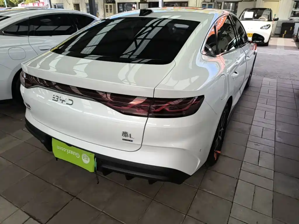 BYD Qin L — фото 7