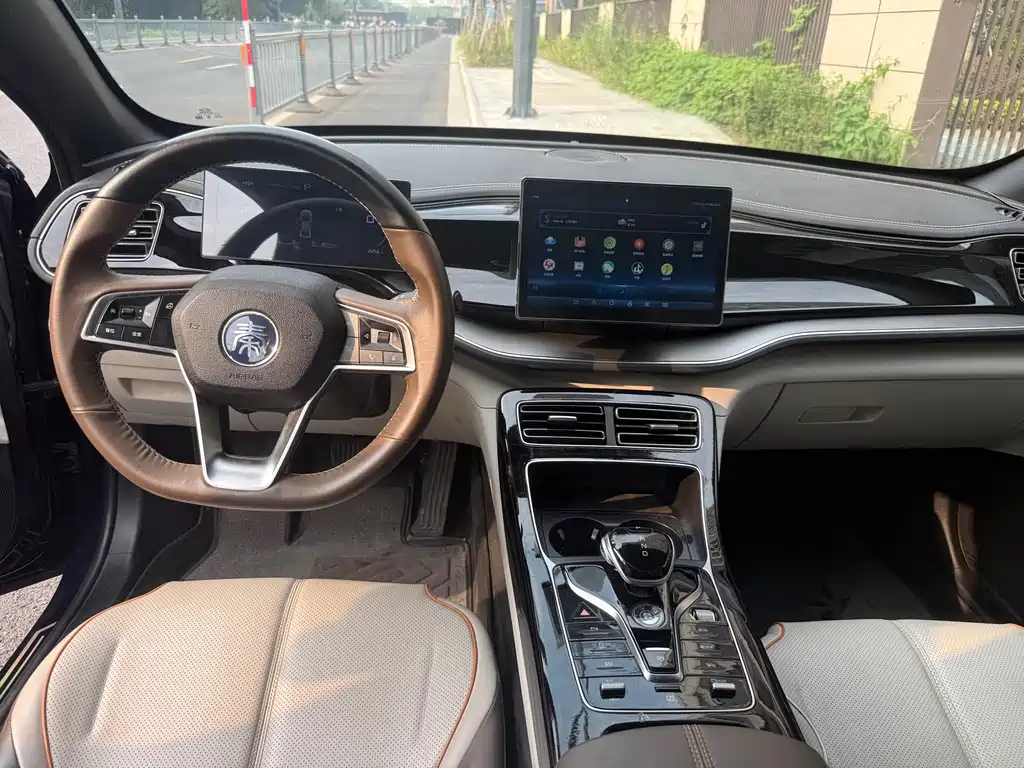 BYD Qin PLUS — фото 10