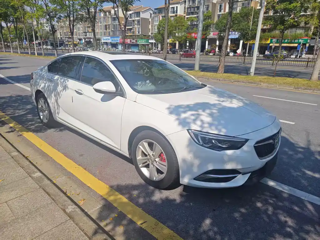 Buick Regal — фото 3