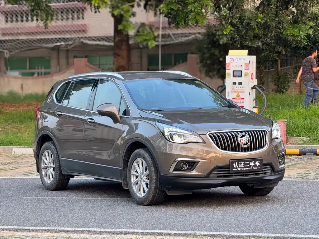 Buick Envision Plus — фото 3
