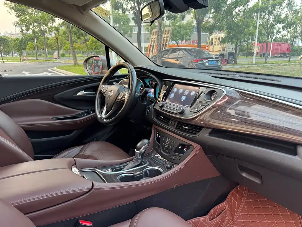 Buick Envision Plus — фото 8