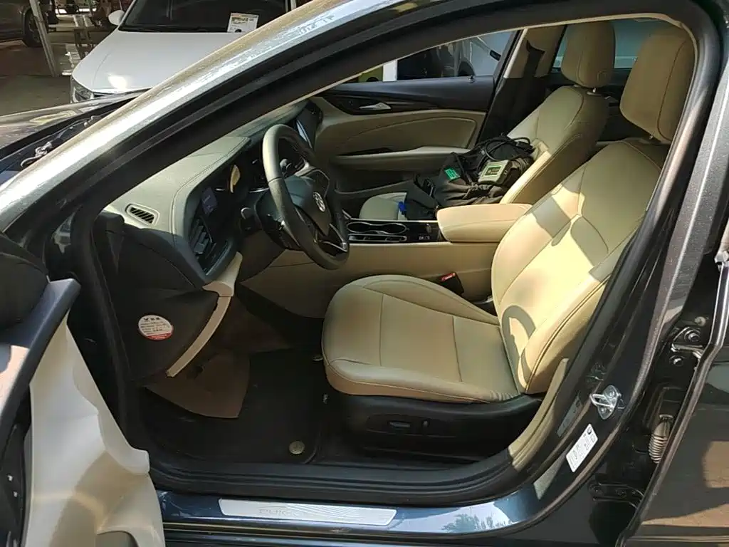 Buick Regal — фото 14