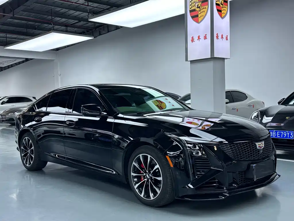Cadillac CT5 — фото 3