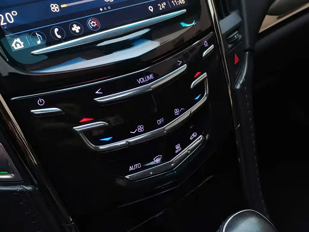 Cadillac ATS-L — фото 13