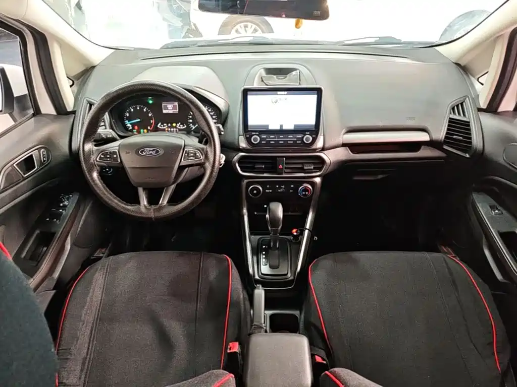Ford Ecosport — фото 9
