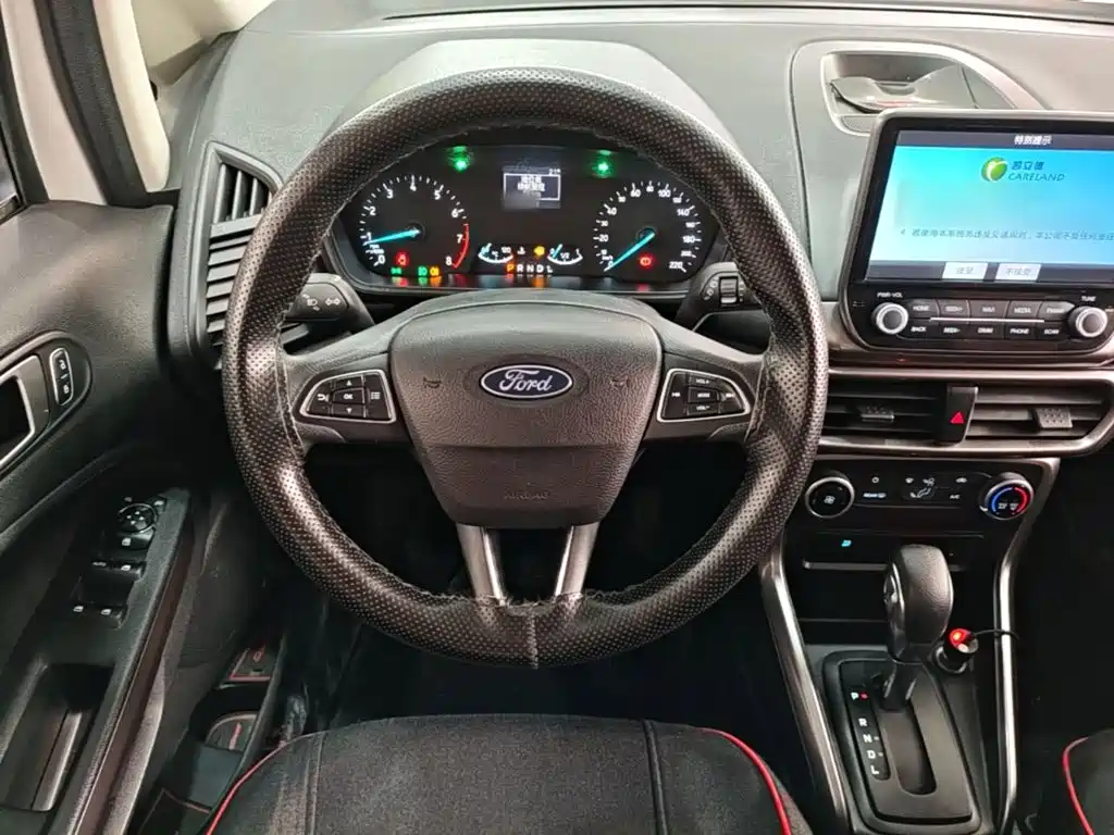 Ford Ecosport — фото 10