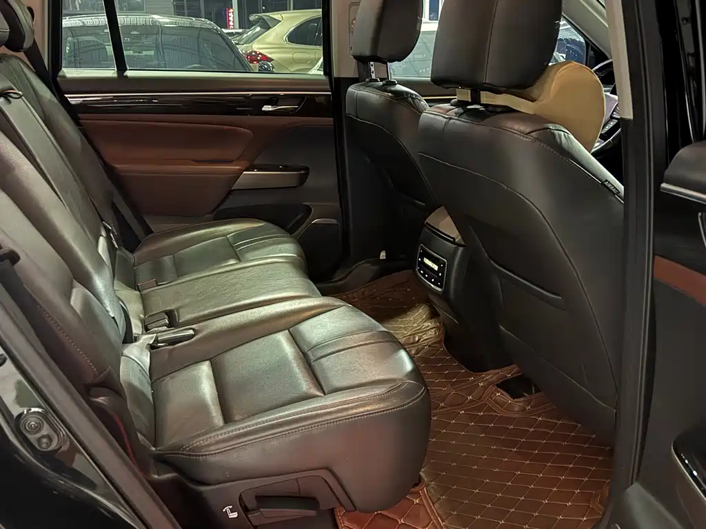 GAC Motor Trumpchi GS8 — фото 4