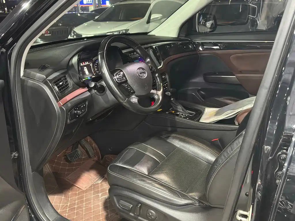 GAC Motor Trumpchi GS8 — фото 8