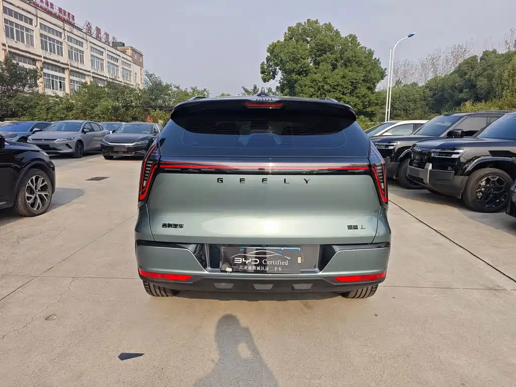 Geely Boyue L — фото 6