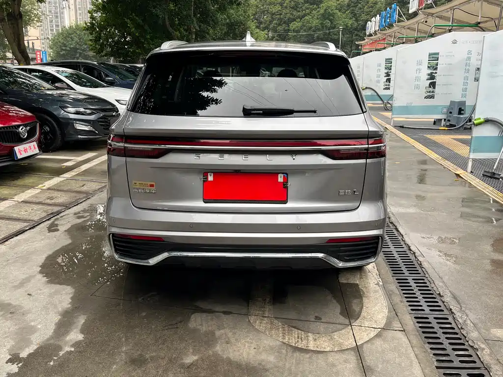 Geely Xingyue L — фото 4