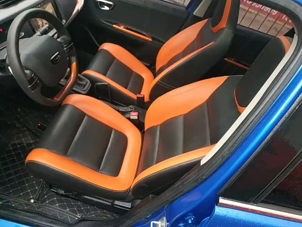 Geely Vision X1 — фото 14