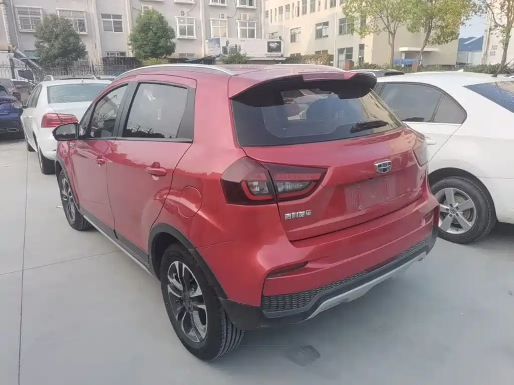 Geely Vision X3 — фото 4
