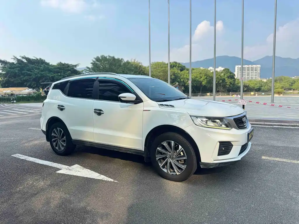 Geely Vision X6 — фото 3