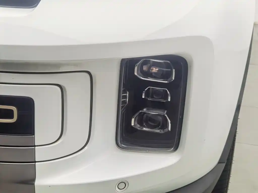 Geely Icon — фото 7