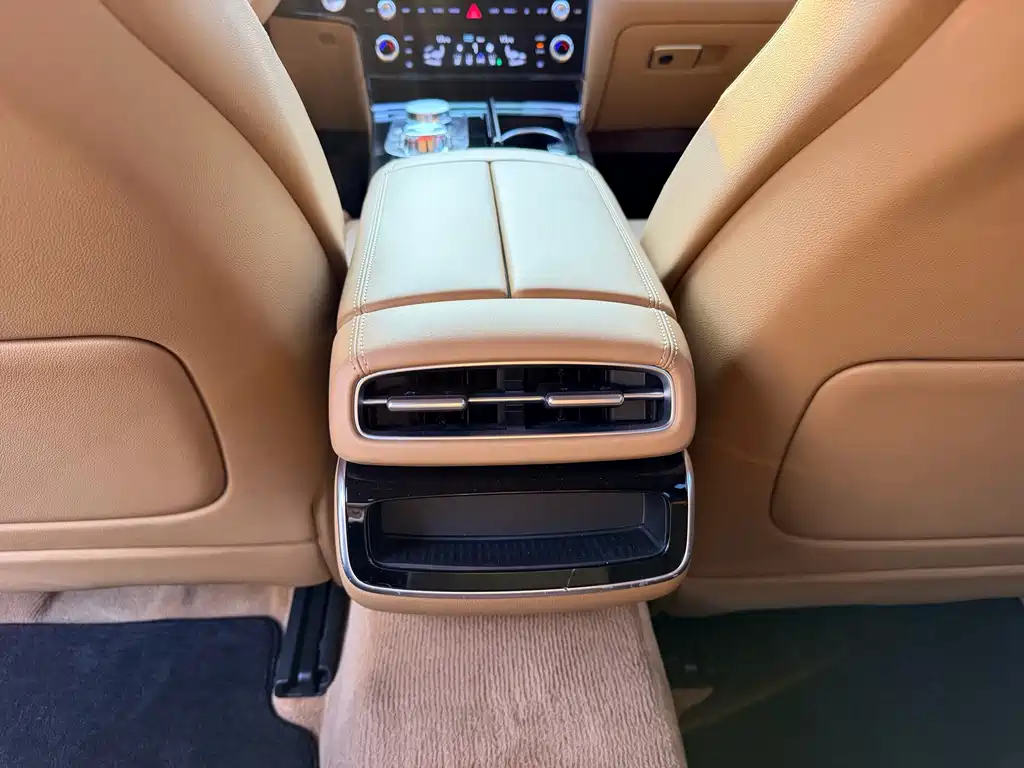 Genesis G80 — фото 10