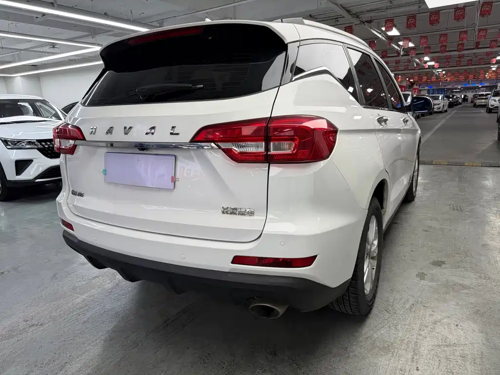 Haval M6 — фото 10