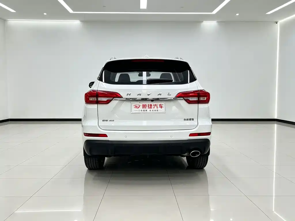 Haval M6 — фото 10