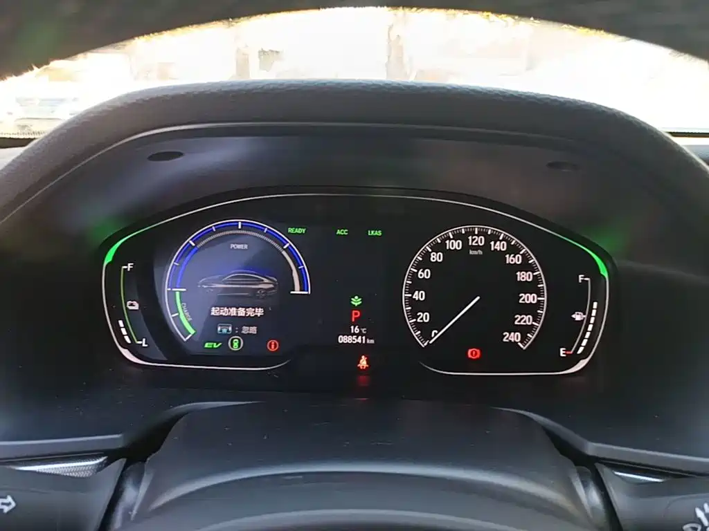 Honda Accord — фото 11