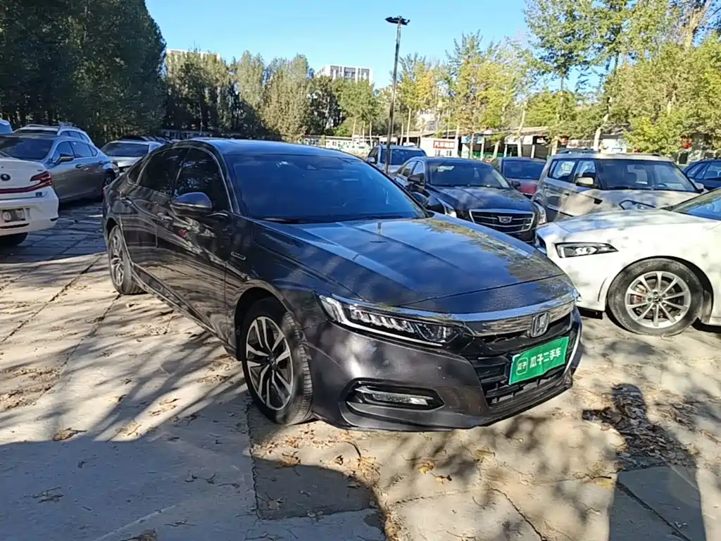 Honda Accord — фото 3