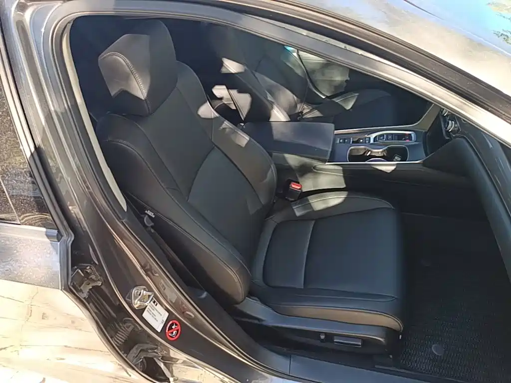 Honda Accord — фото 24