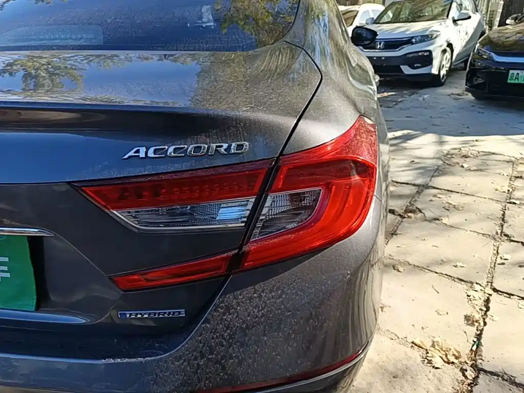 Honda Accord — фото 7