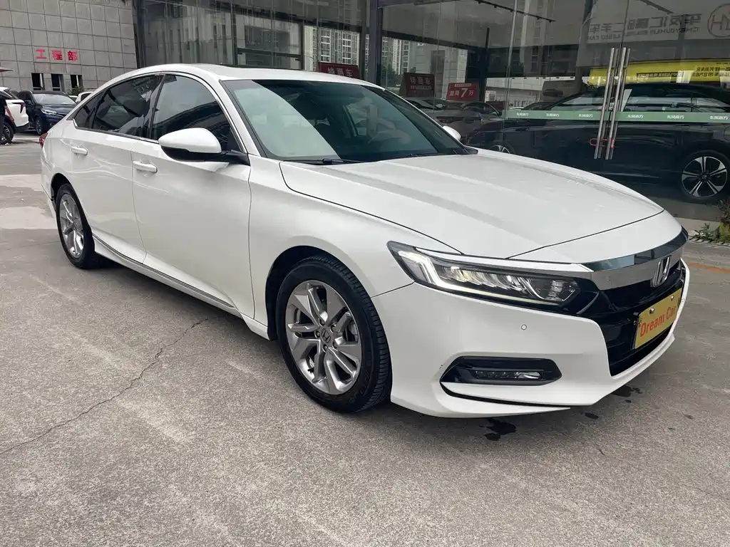 Honda Accord — фото 3