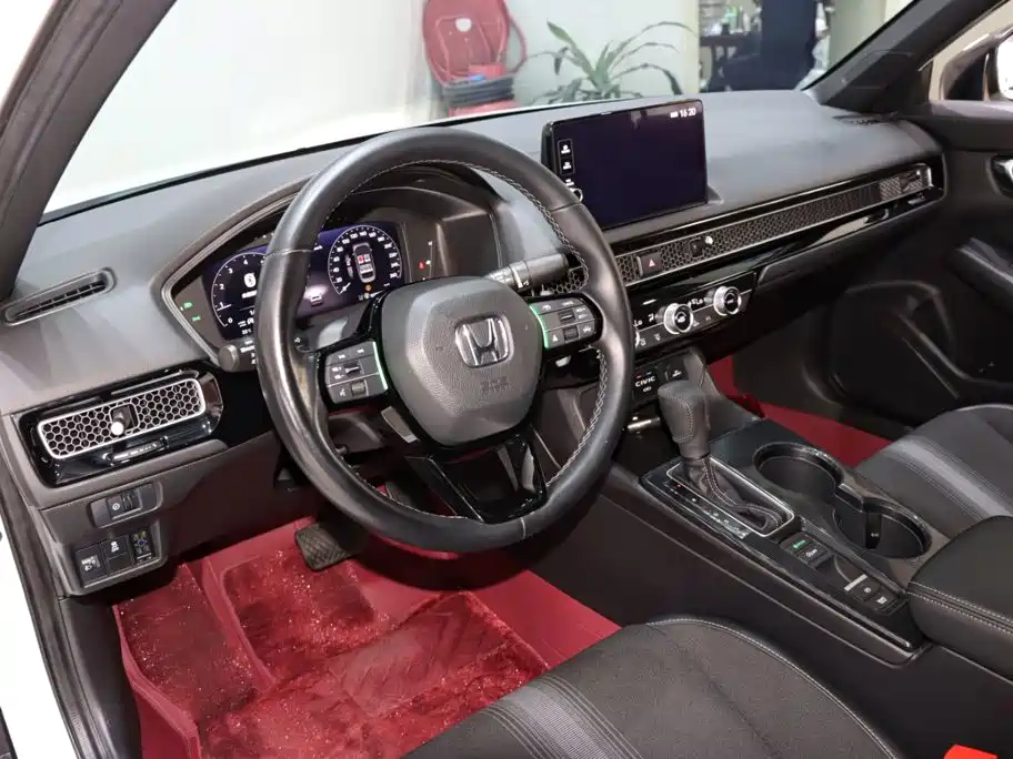 Honda Civic — фото 10