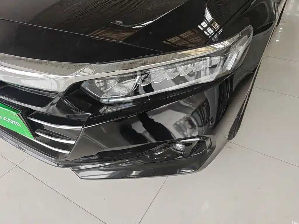 Honda Accord — фото 23