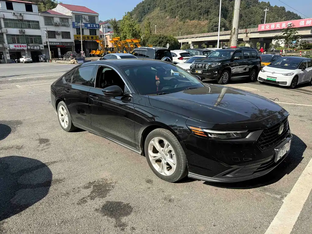 Honda Accord — фото 3