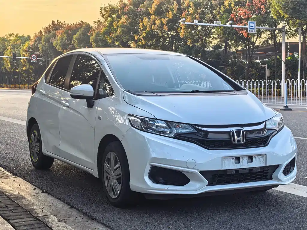 Honda Fit — фото 3