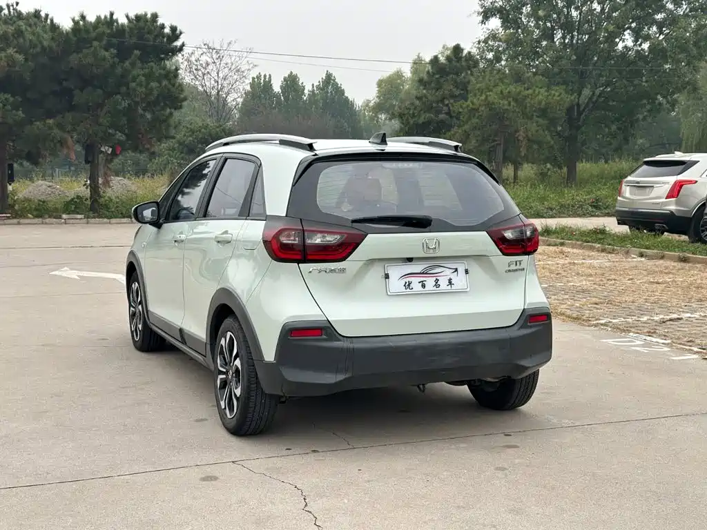 Honda Fit — фото 4