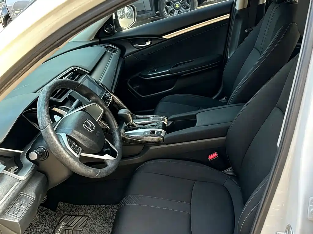 Honda Civic — фото 3