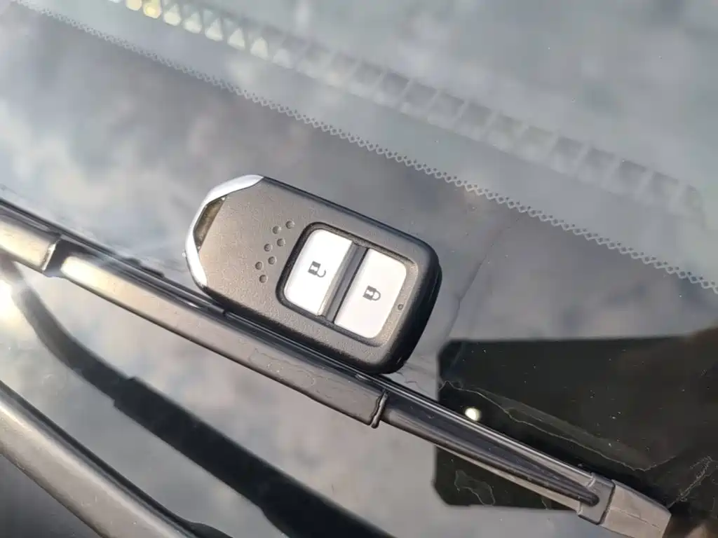 Honda Fit — фото 8