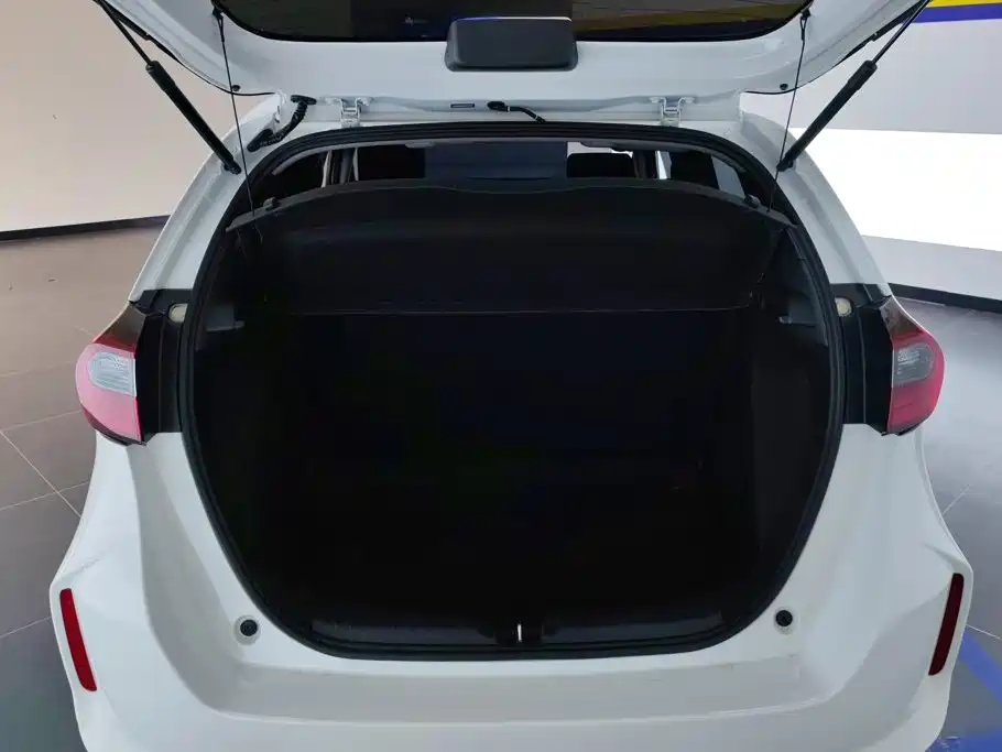 Honda Fit — фото 4