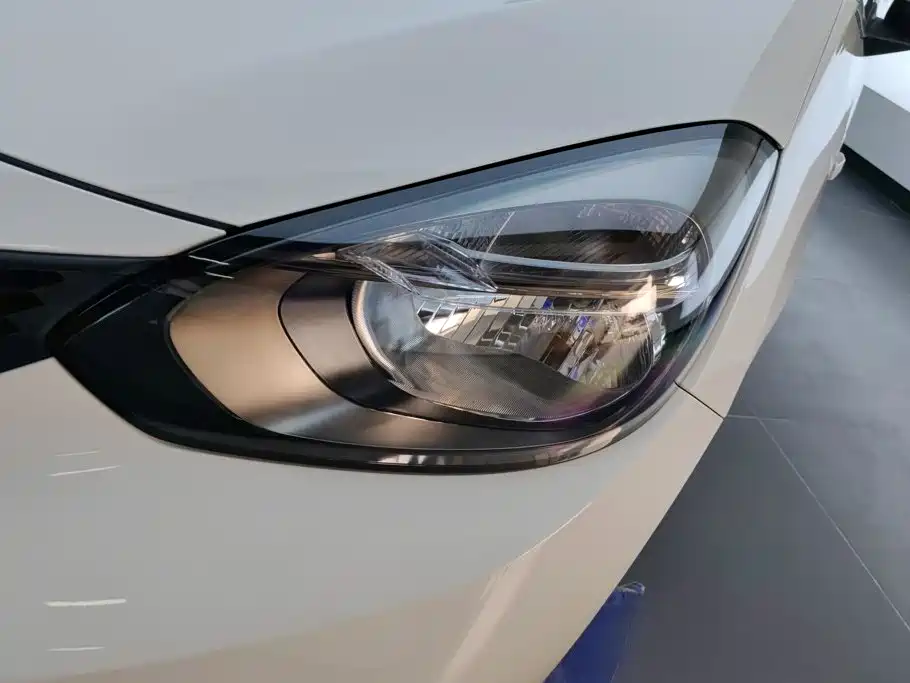 Honda Fit — фото 5