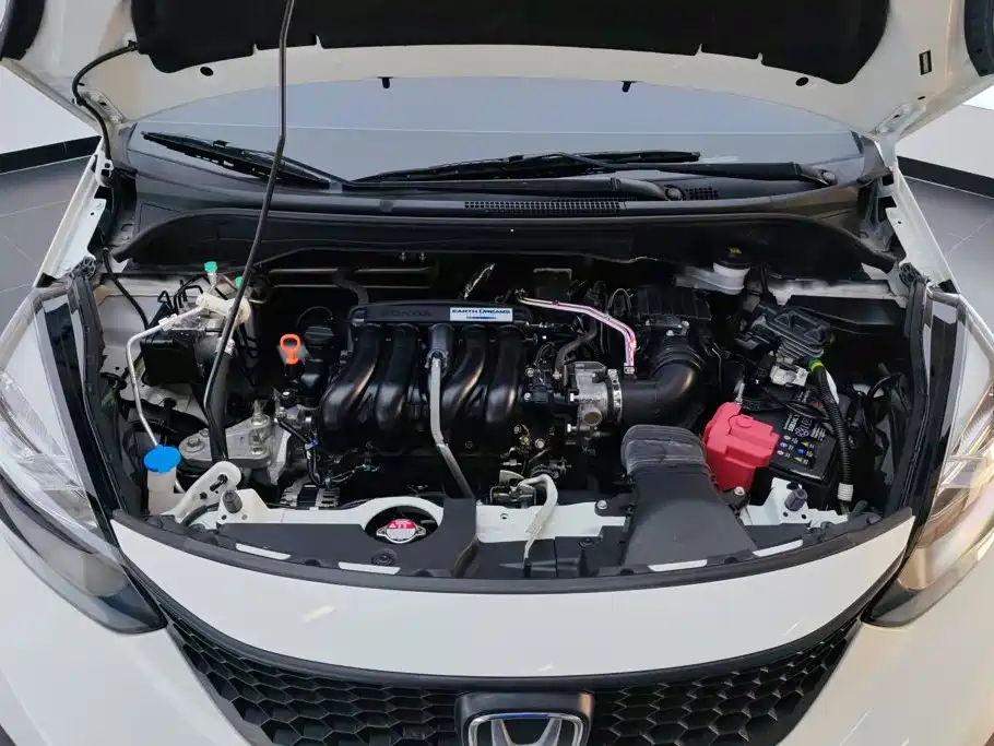 Honda Fit — фото 10