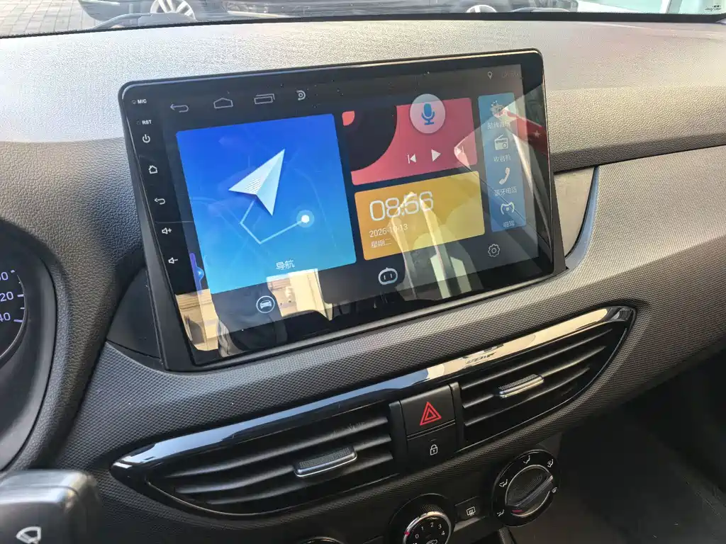 Hyundai Elantra — фото 17