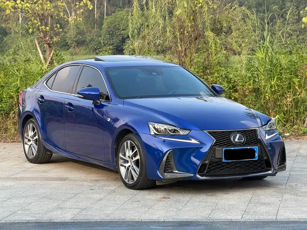 Lexus IS — фото 3