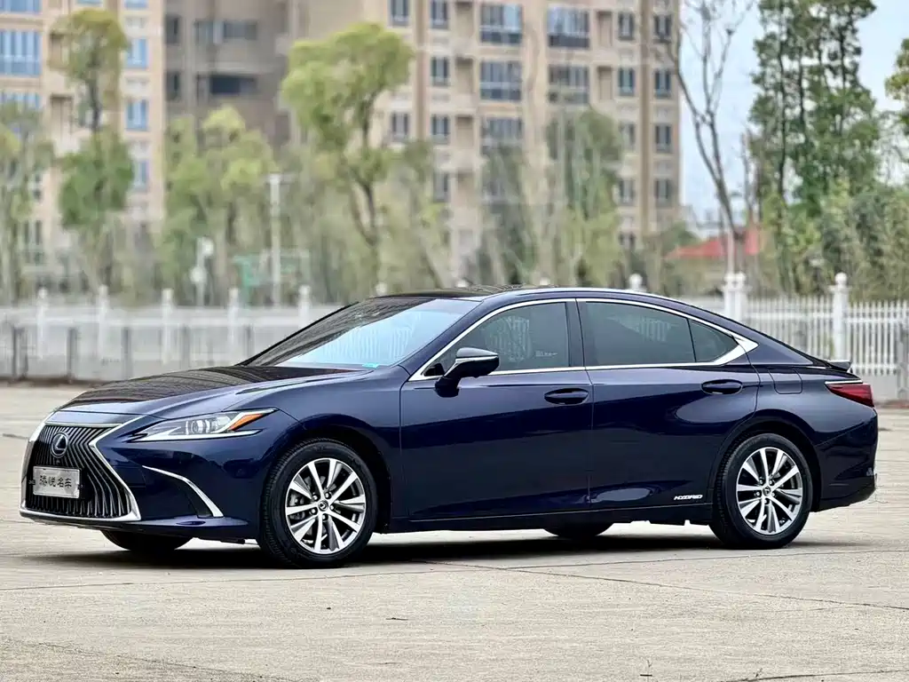 Lexus ES — фото 2