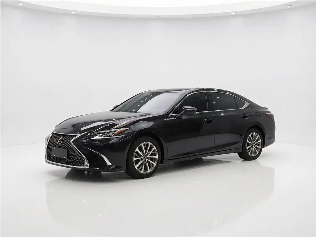 Lexus ES — фото 4