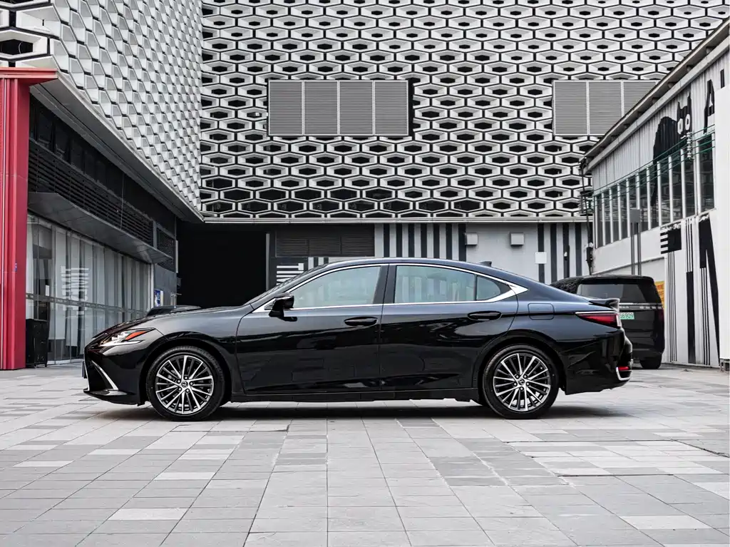 Lexus ES — фото 2