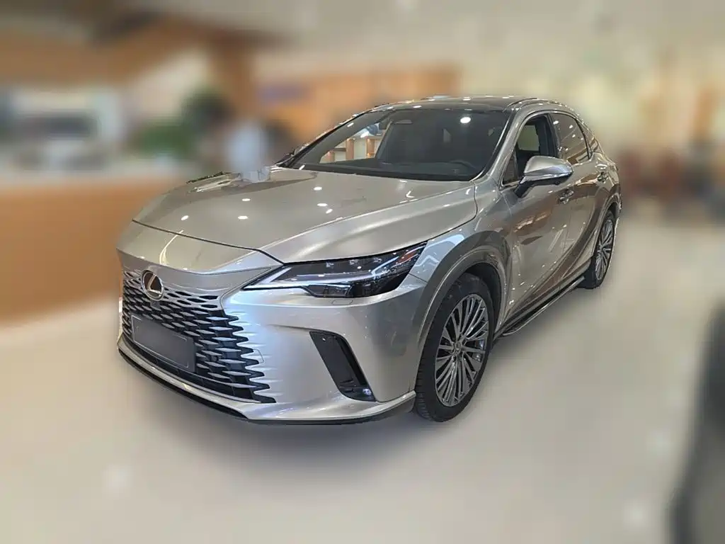 Lexus RX — фото 1