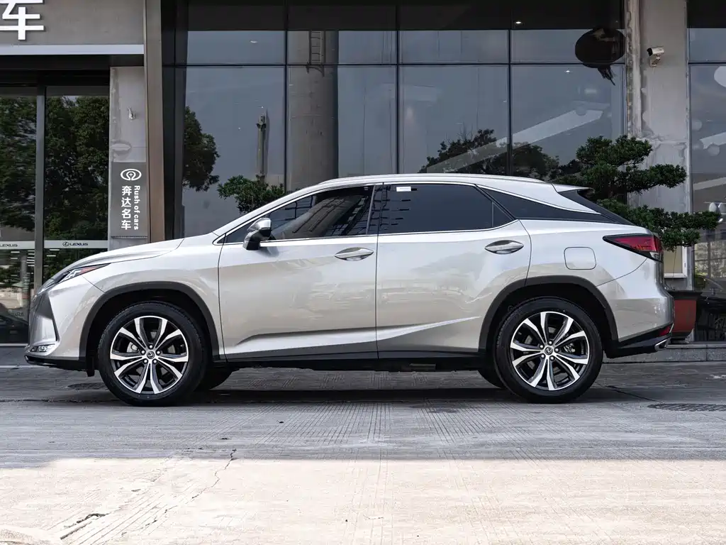 Lexus RX — фото 4