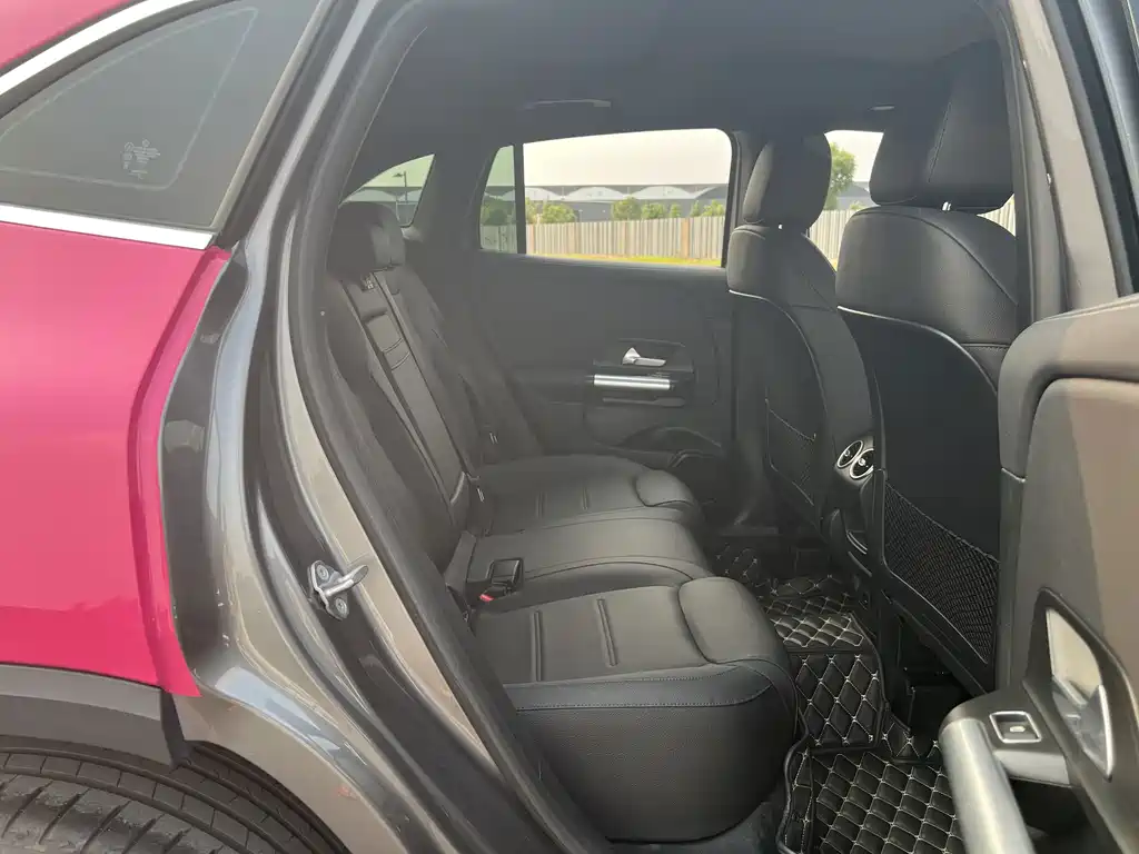Mercedes-Benz GLA — фото 8