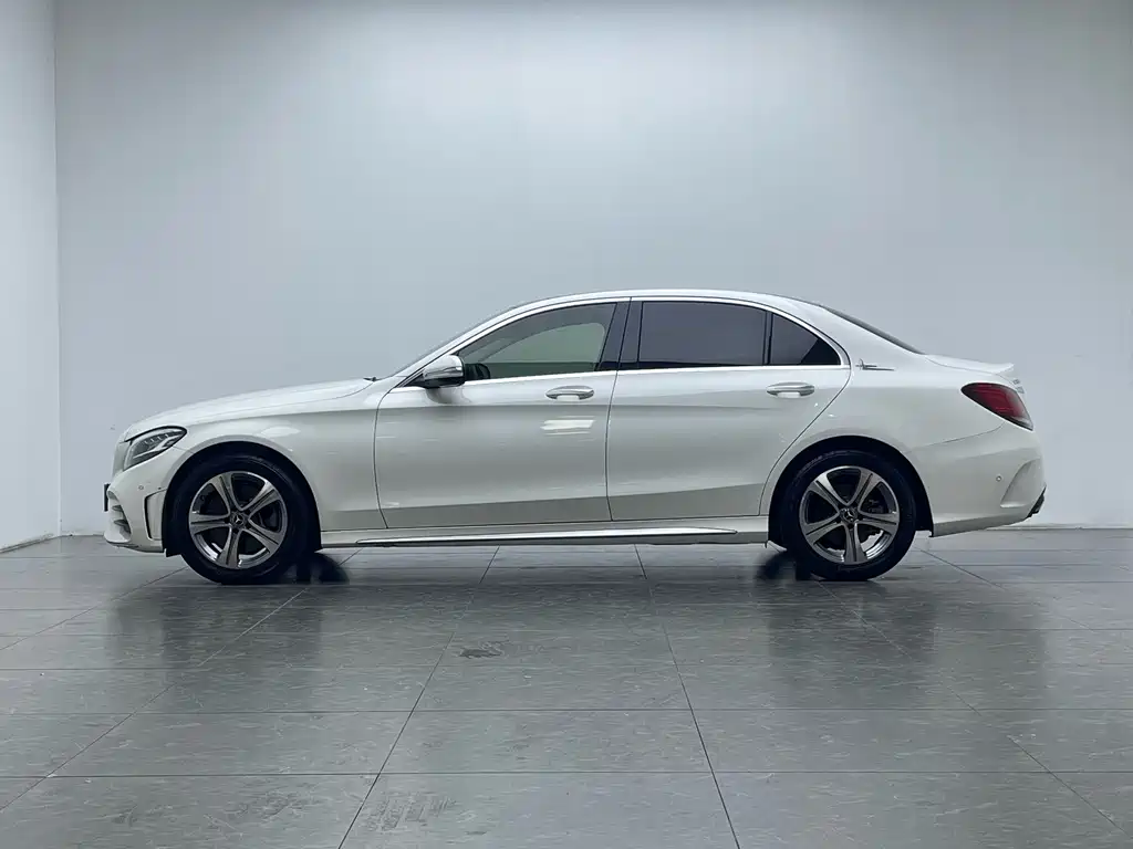 Mercedes-Benz C-Class — фото 6