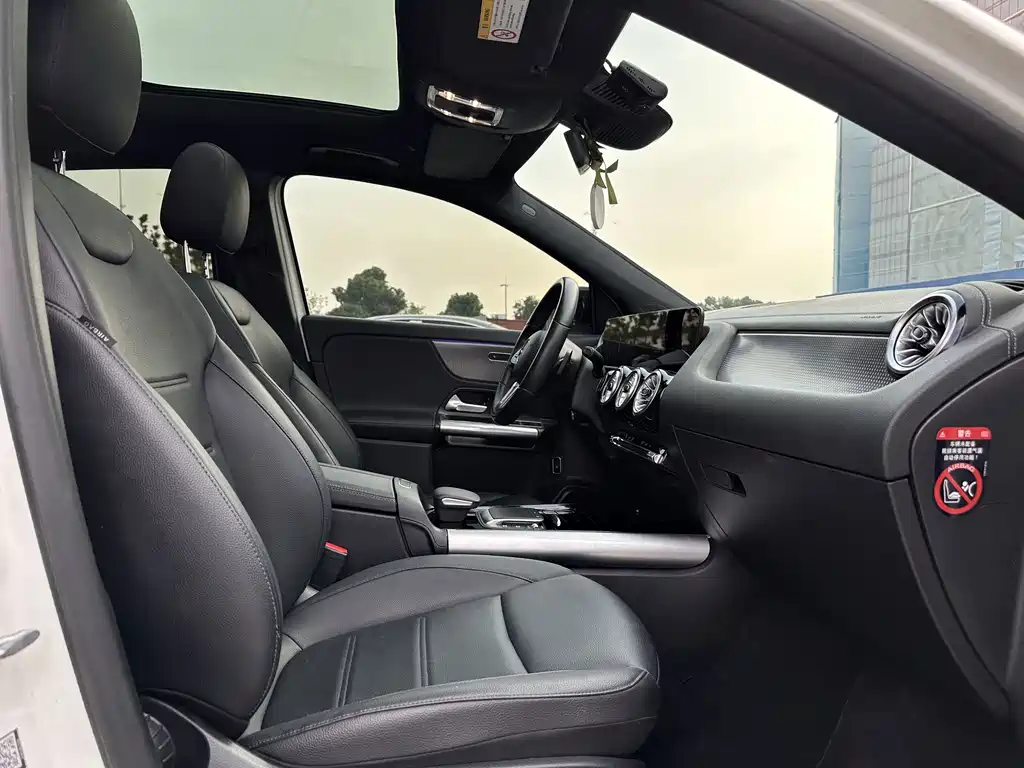 Mercedes-Benz GLA — фото 16