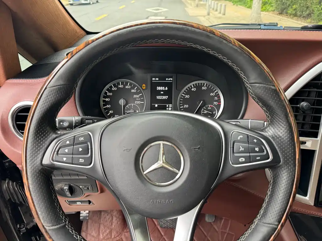 Mercedes-Benz Vito — фото 8